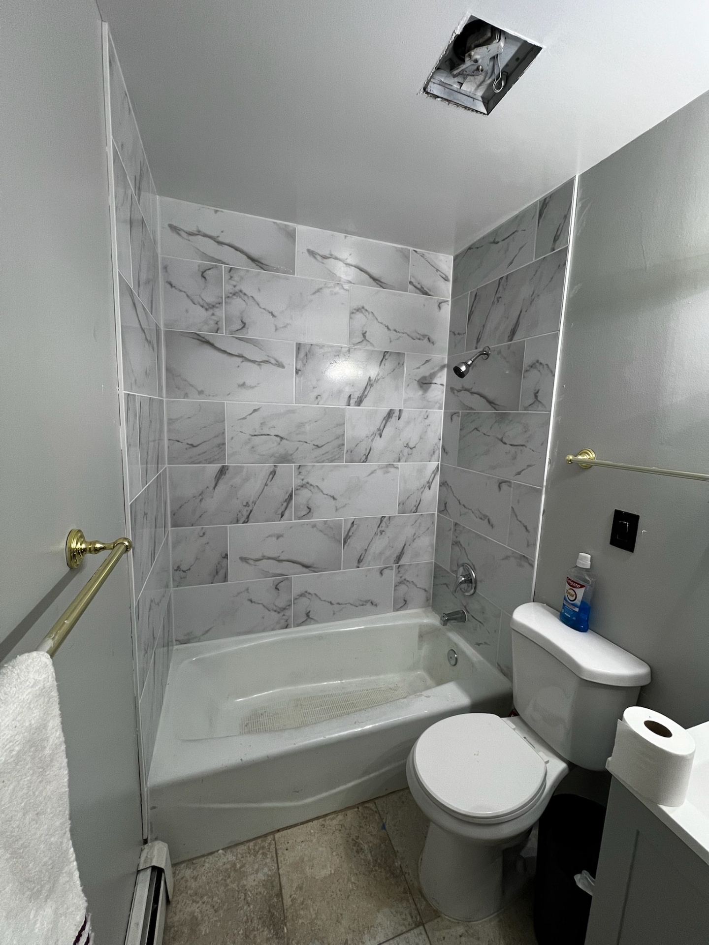 Arvada Tub and Shower Surround